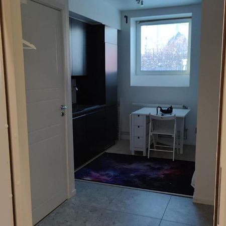 2- Bed Apartment In Sollentuna Bagian luar foto