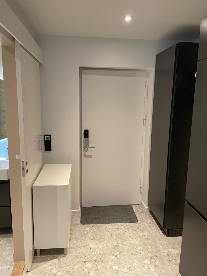 2- Bed Apartment In Sollentuna Bagian luar foto