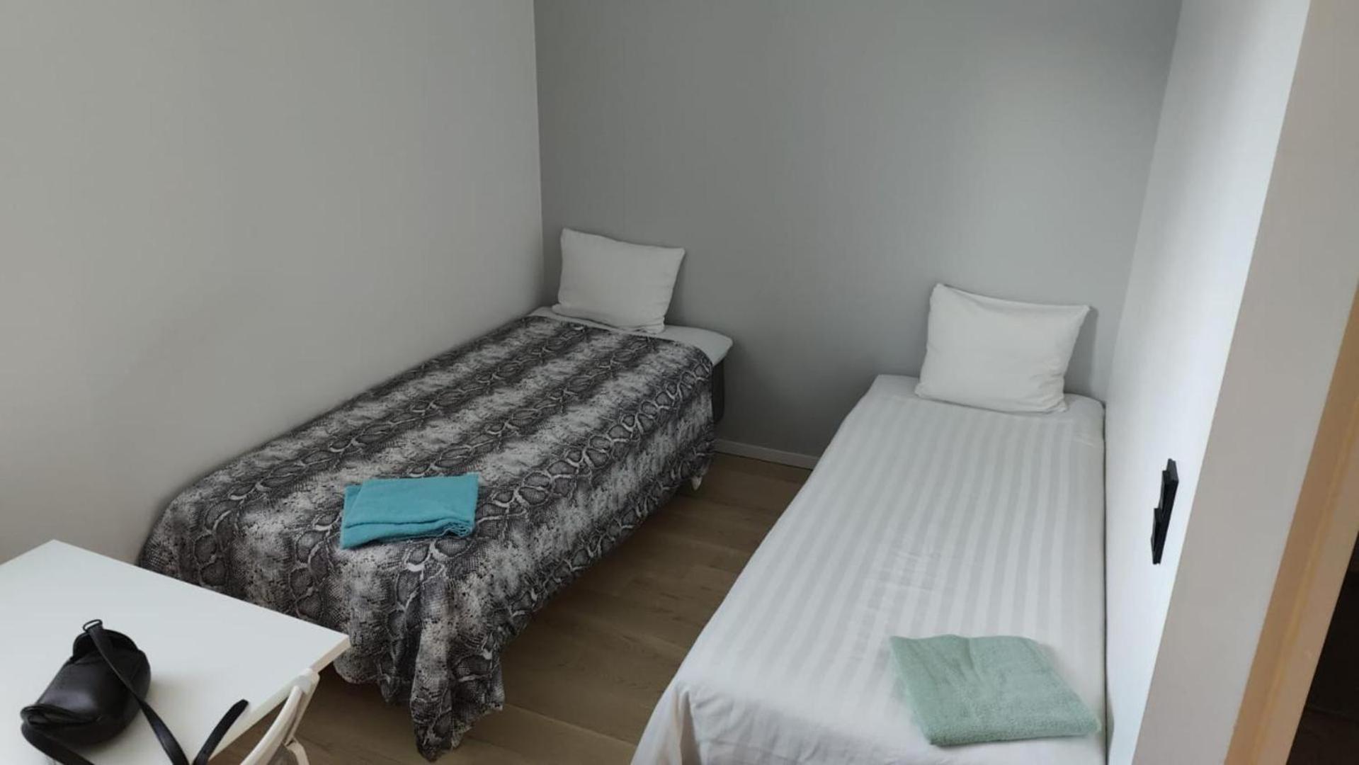 2- Bed Apartment In Sollentuna Bagian luar foto